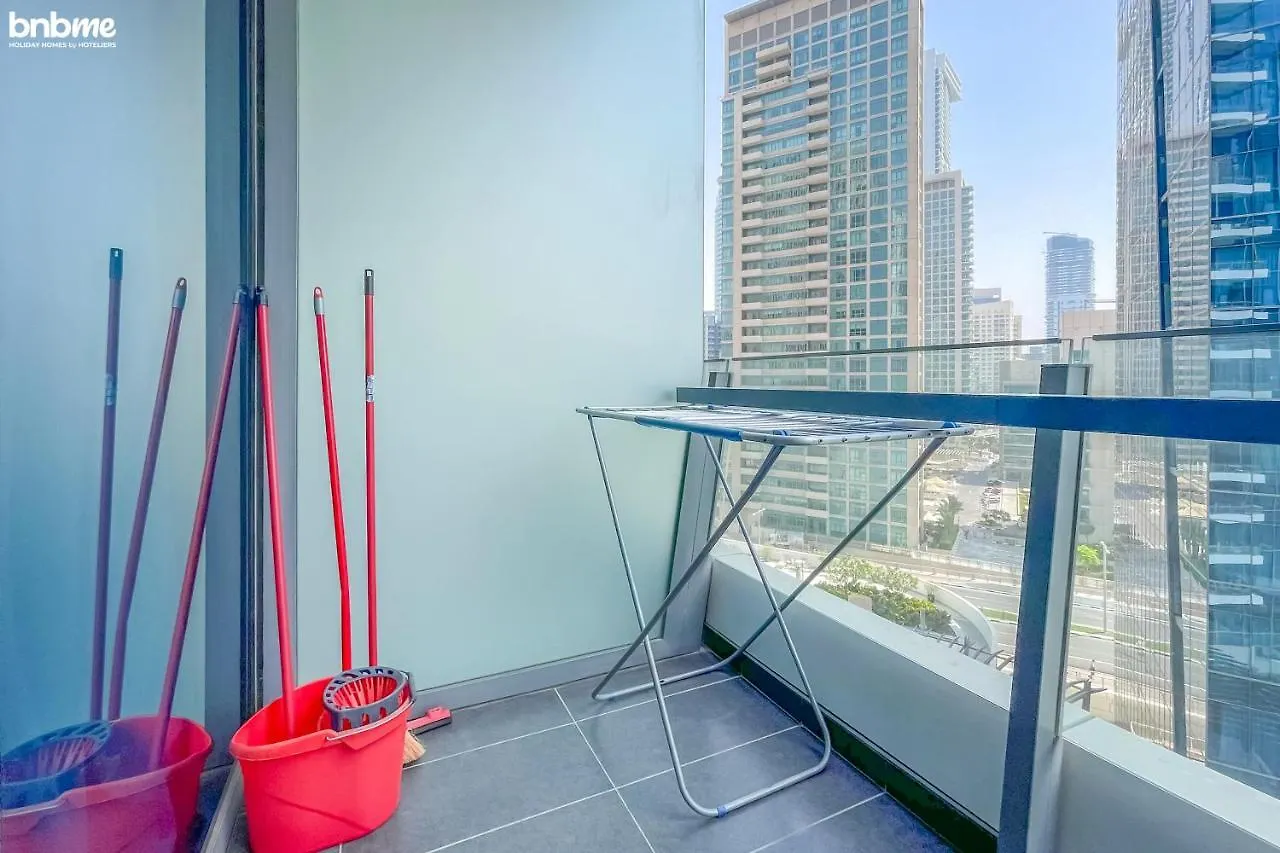 Apartment Bnbme Homes - Classic Studio Heart Of The Marina - 808 Dubai United Arab Emirates